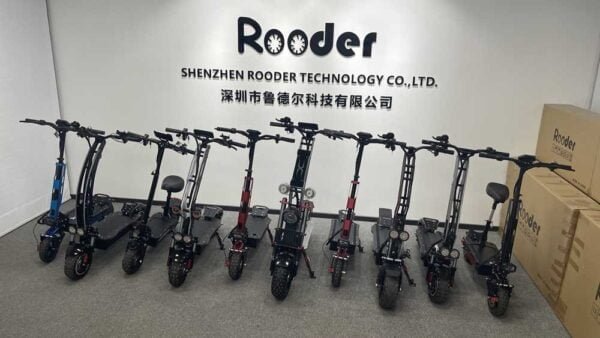Kick Scooter For Yetkinlər Elektrik istehsalçısı