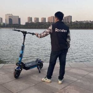 oturacaq istehsalçısı olan böyüklər üçün skuter