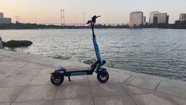 x8 skuter istehsalçısı